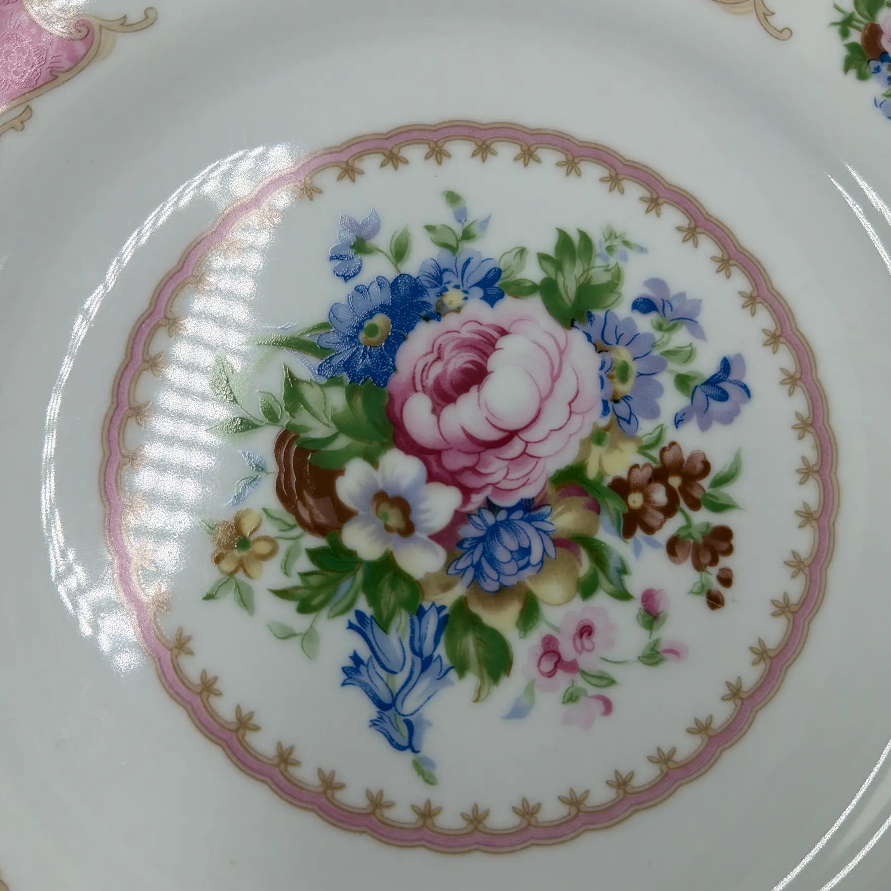 1990s Remington Red Sea Fine China Set With 12 Place Settings - 67 Piece