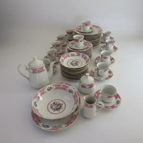 1990s Remington Red Sea Fine China Set With 12 Place Settings - 67 Piece
