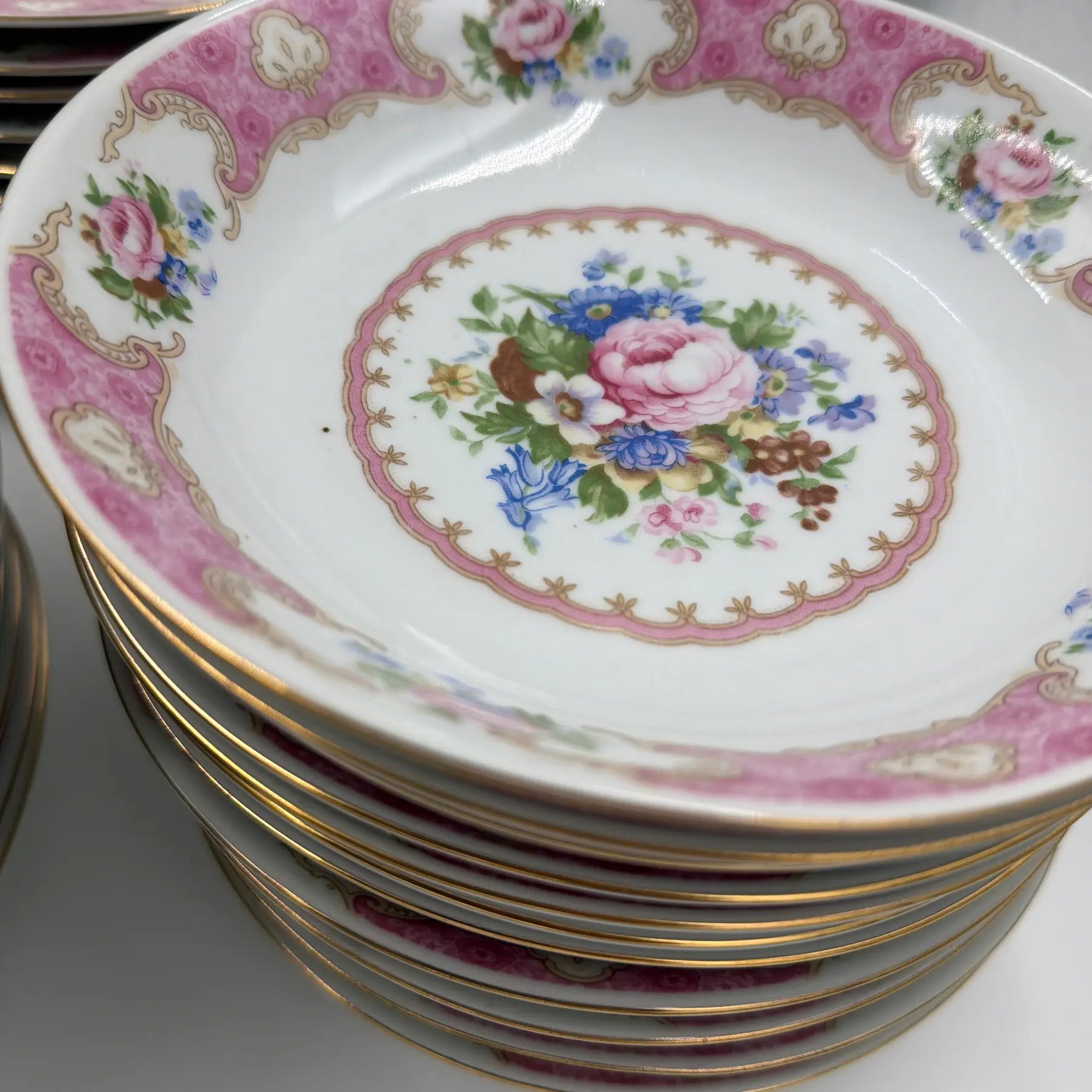1990s Remington Red Sea Fine China Set With 12 Place Settings - 67 Piece