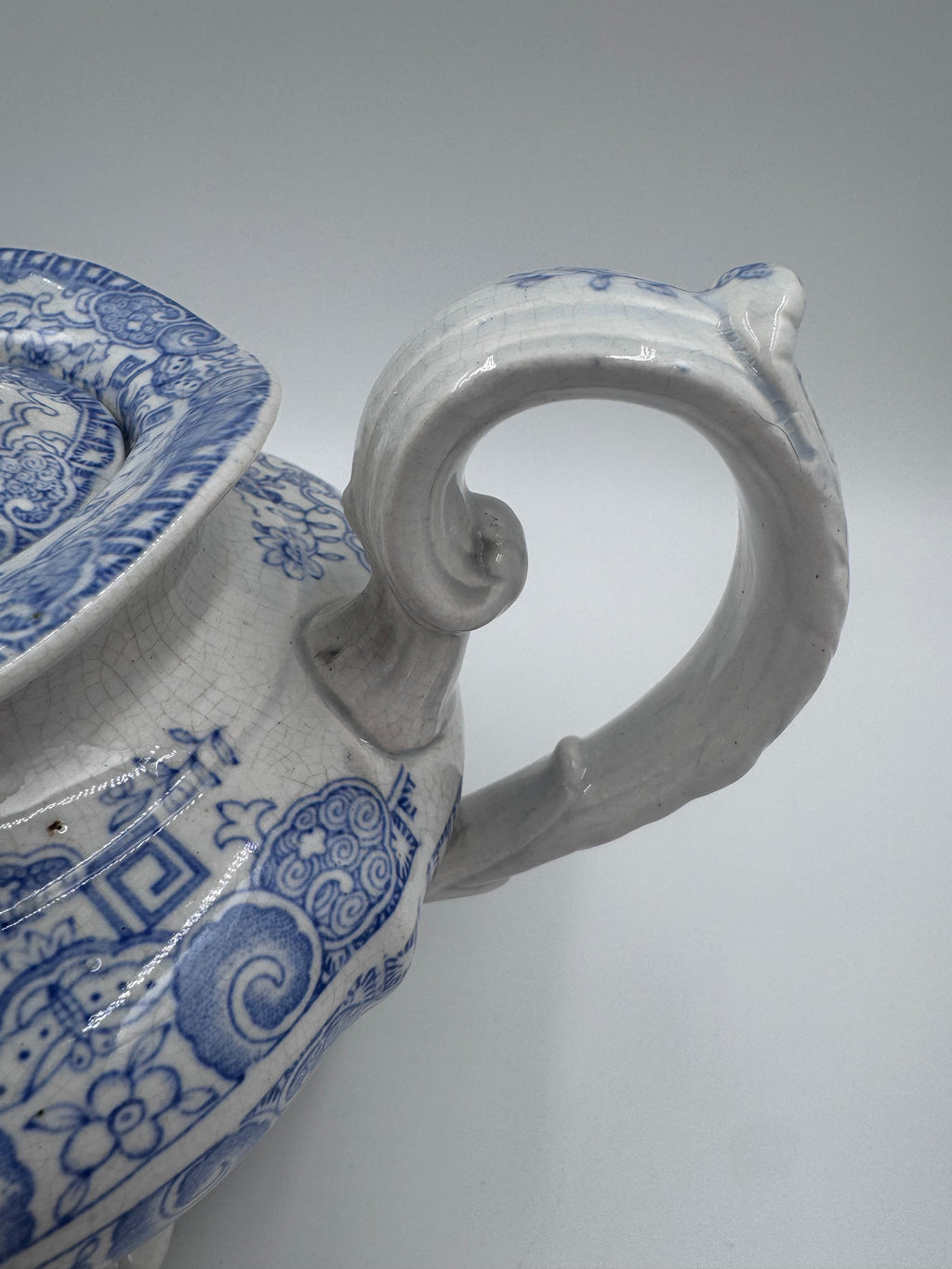 Antique Staffordshire Blue Willow Transferware Teapot | English Regency Period c.1815–1835