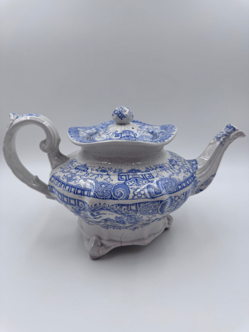 Antique Staffordshire Blue Willow Transferware Teapot | English Regency Period c.1815–1835