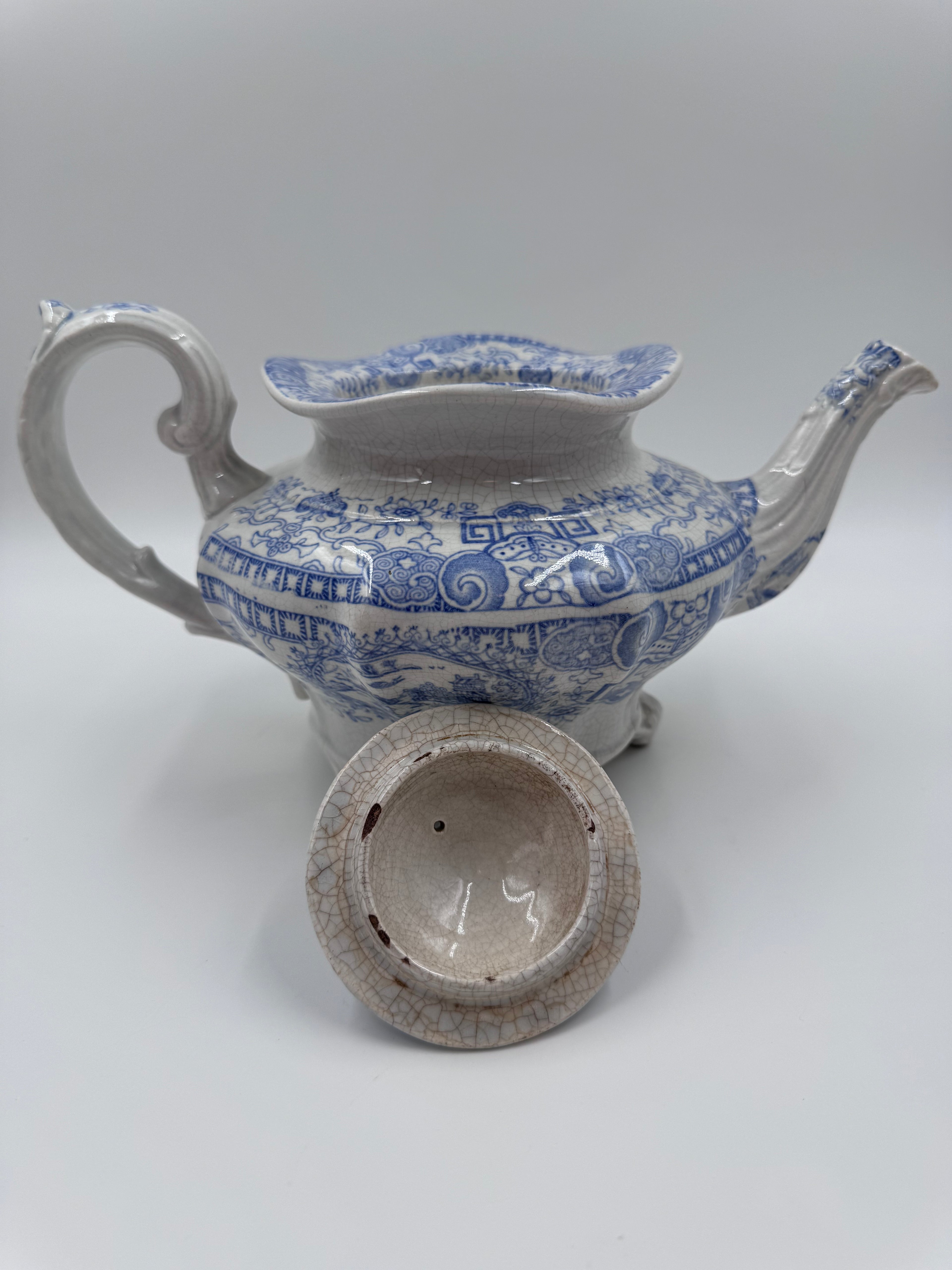 Antique Staffordshire Blue Willow Transferware Teapot | English Regency Period c.1815–1835