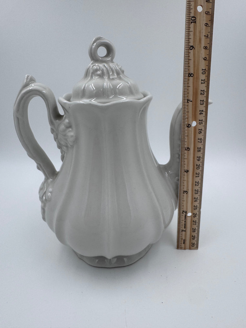 Red Cliff Ironstone Fine China — Grape Pattern Coffee Pot with Lid