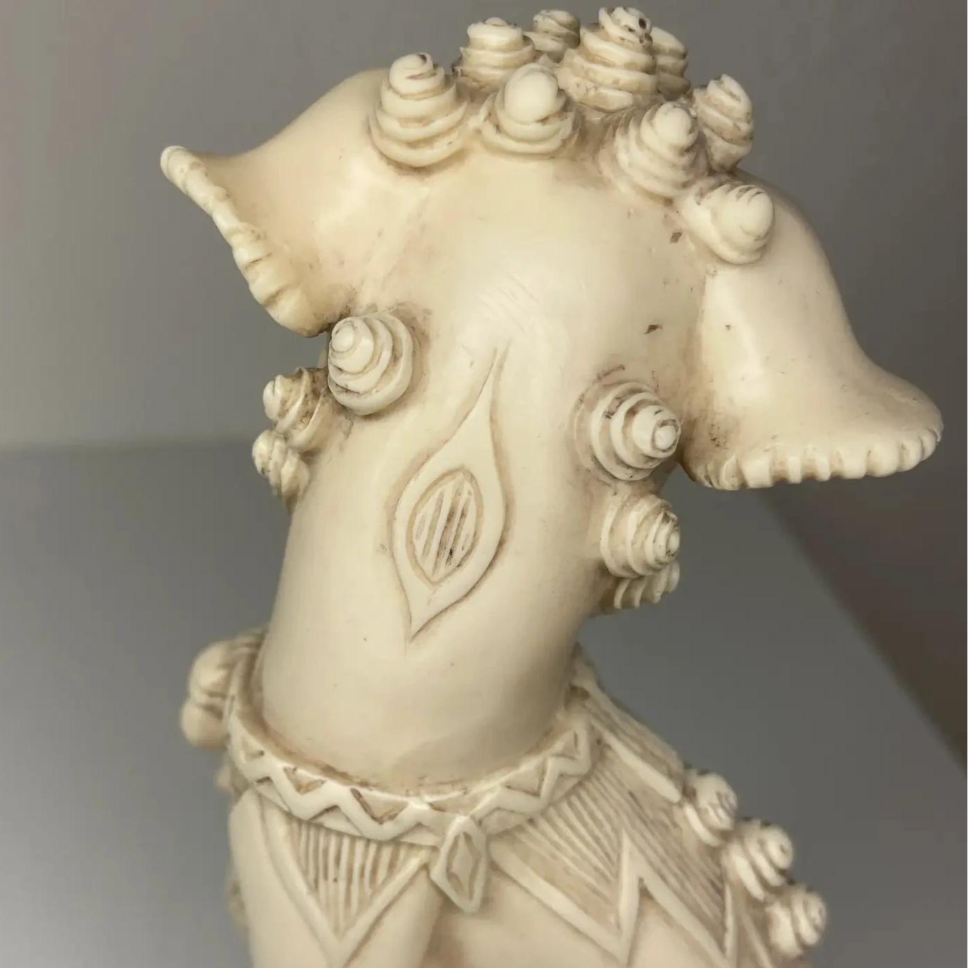 Chinese Resin Foo Dog Guardian Lion Statue on Carved Base