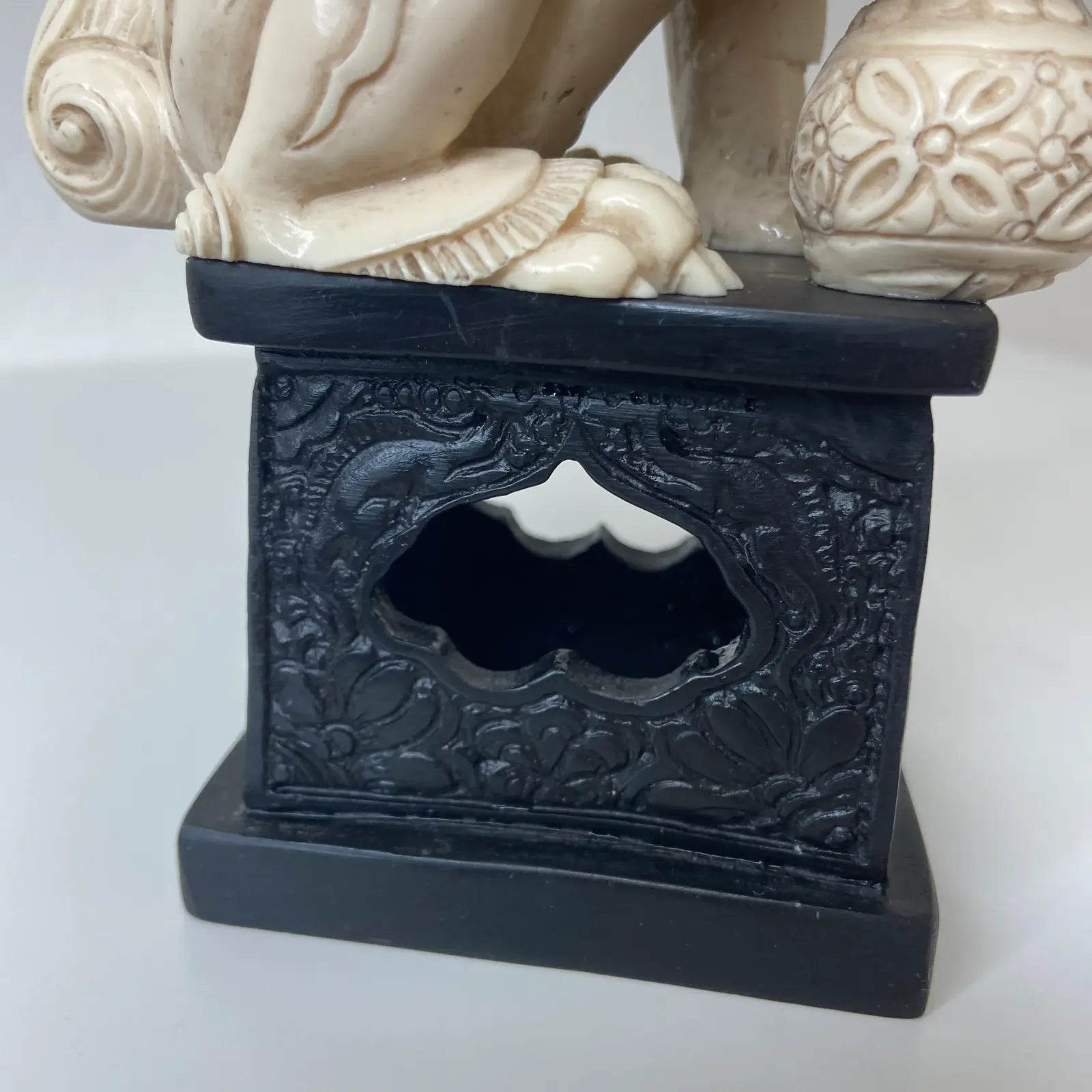Chinese Resin Foo Dog Guardian Lion Statue on Carved Base
