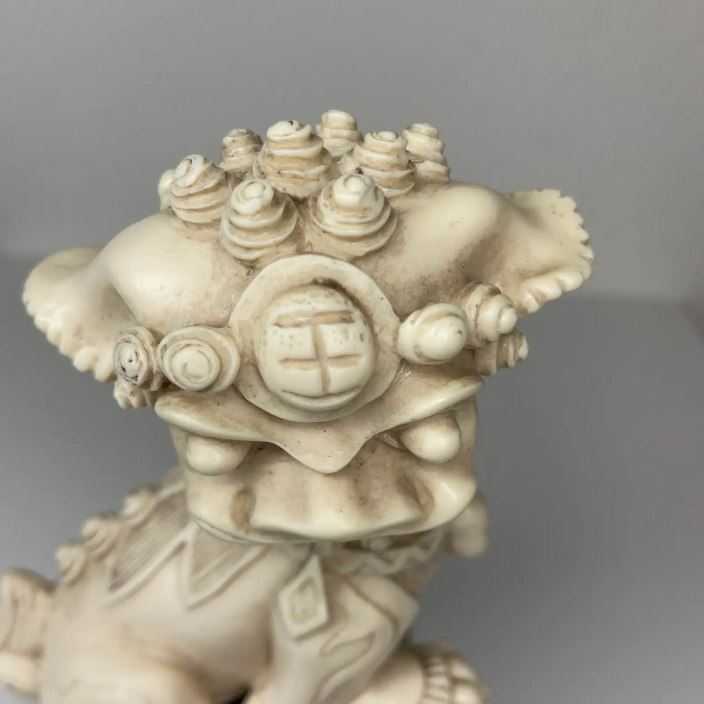 Chinese Resin Foo Dog Guardian Lion Statue on Carved Base