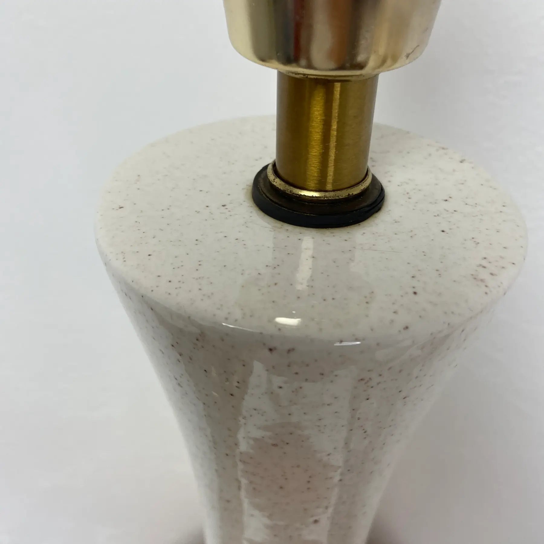 Speckled Glaze Ceramic Lamp With Original Shade – Leviton Socket, Gilbert Wiring