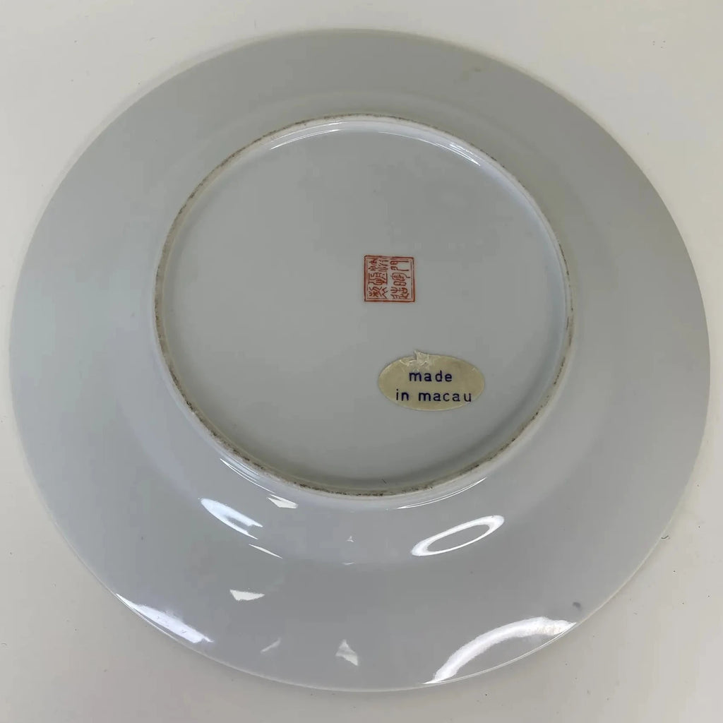 Famille Verte-Style Decorative Porcelain Plate – Made in Macau