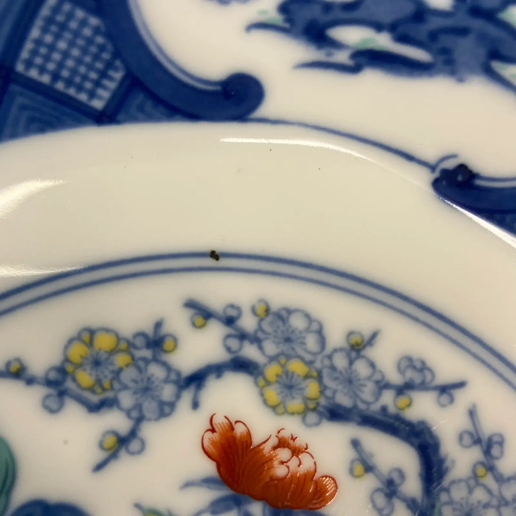 Japanese Imari-Style Scalloped Porcelain Bowl With Peony & Chrysanthemum Motif