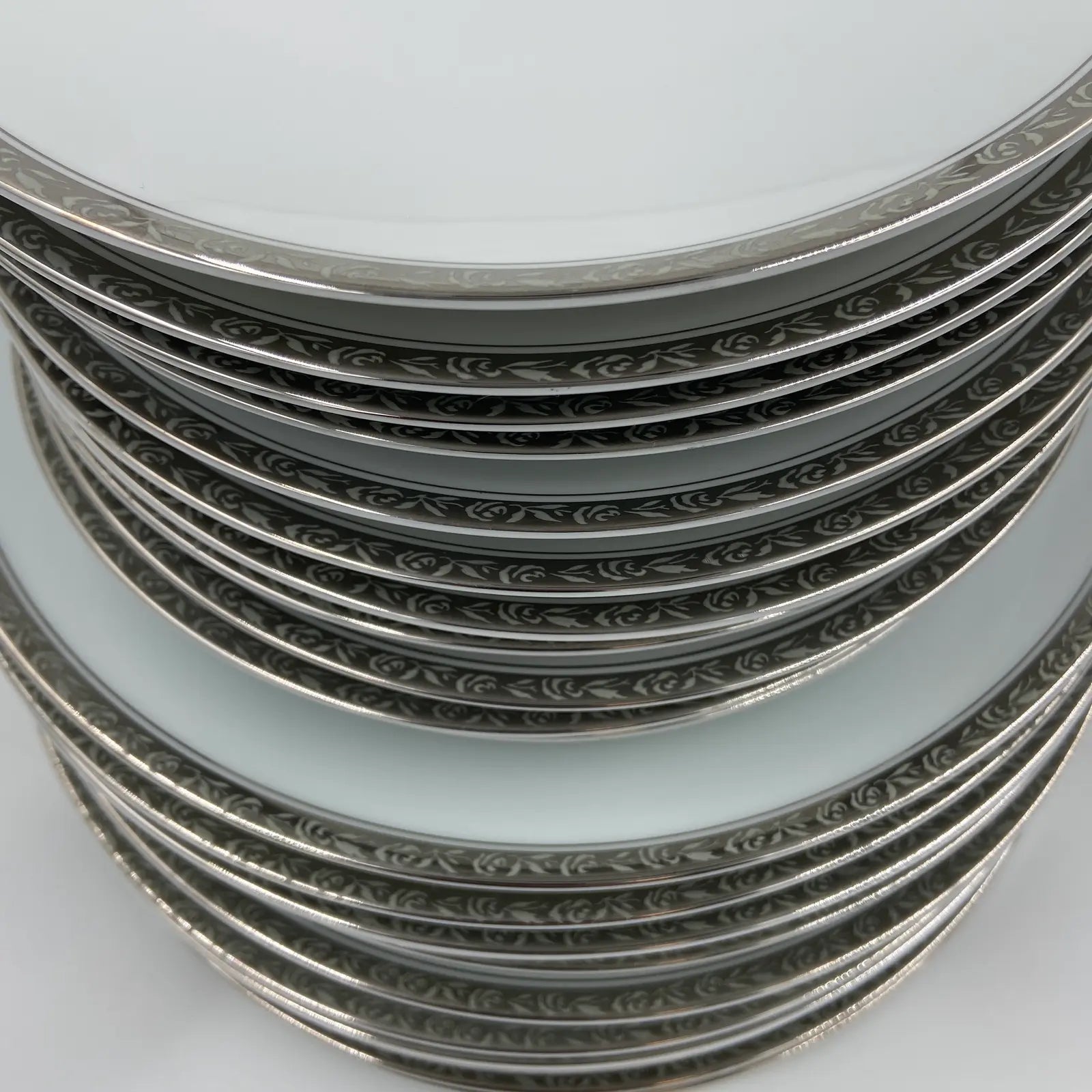 Vintage Noritake “Silvester” 6340 Fine China Dinner Service – 80 Pieces – Service for 12 – Japan, Circa 1960s