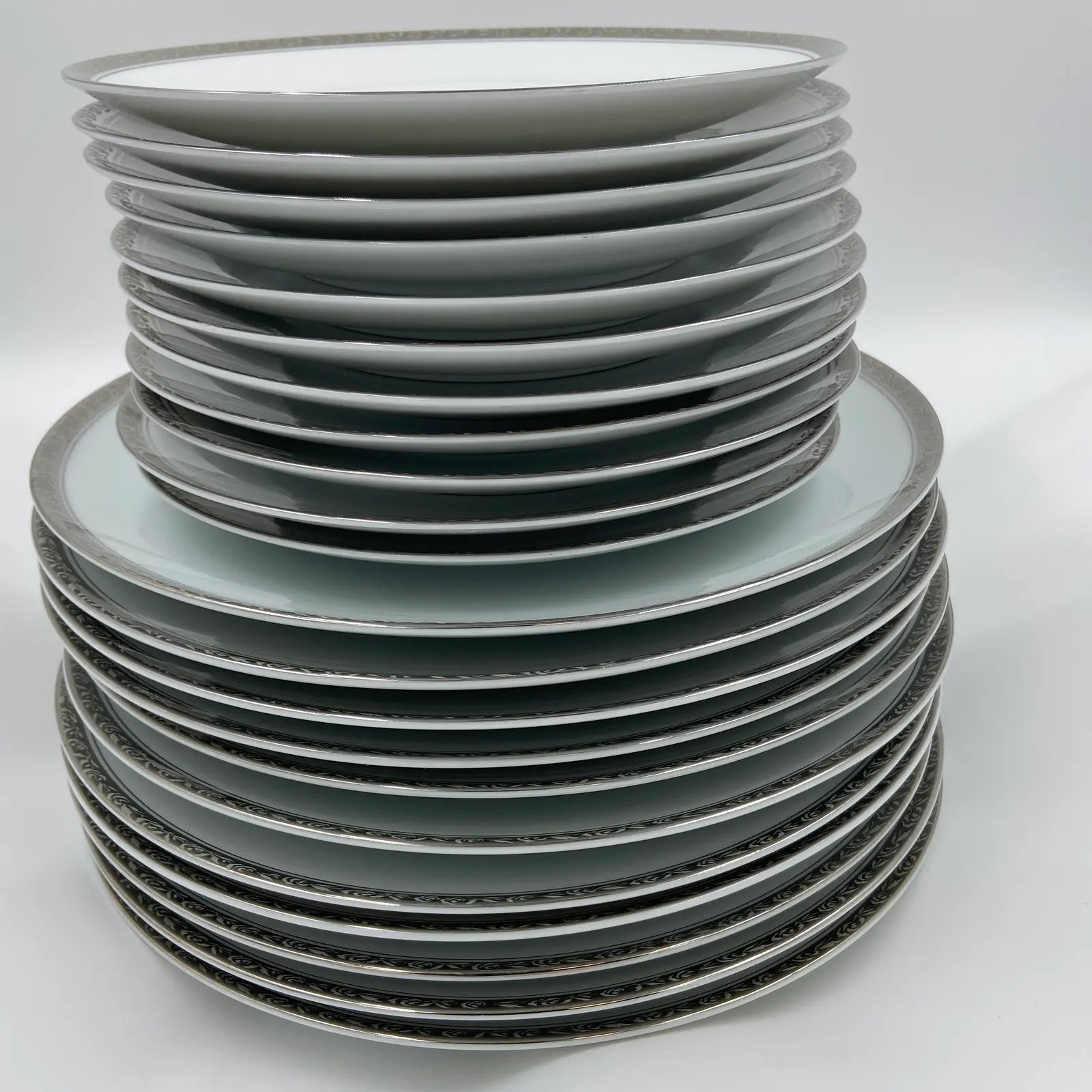 Vintage Noritake “Silvester” 6340 Fine China Dinner Service – 80 Pieces – Service for 12 – Japan, Circa 1960s